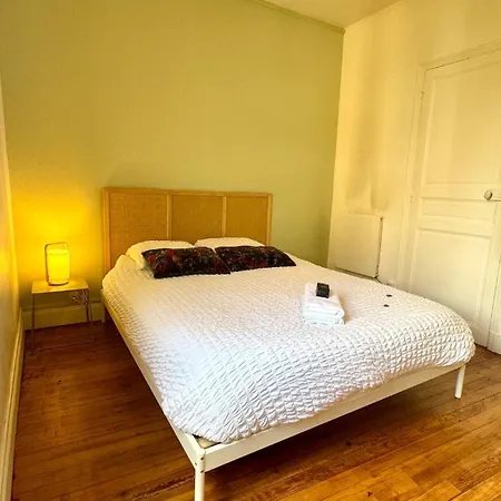 Apartmán L'ecrin Sevigne - Wi-fi & Near Train Station *